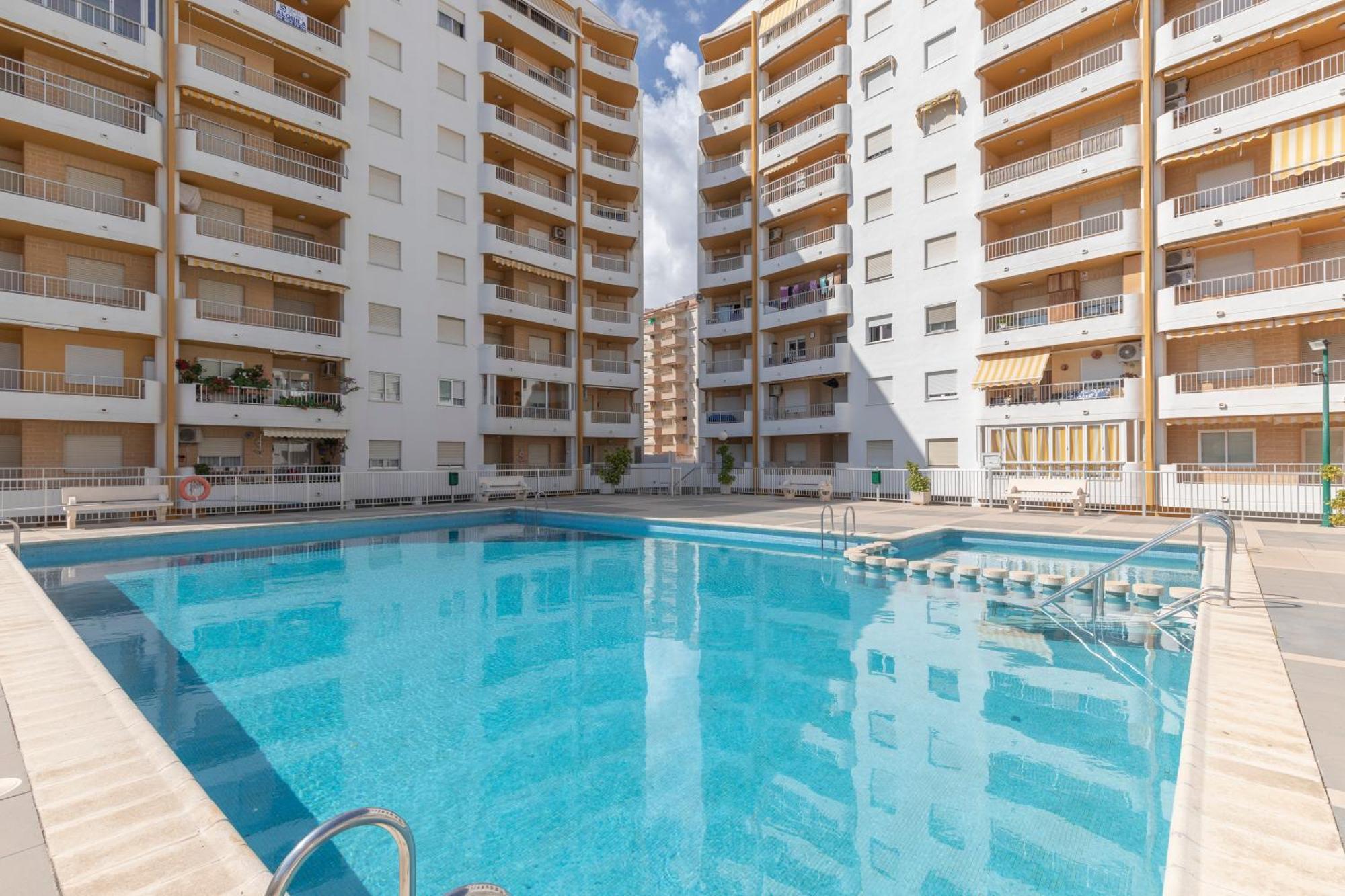 Retro Apartamento Divino Con Piscina Y Playa Familias Parejas Playa de Gandia Ngoại thất bức ảnh